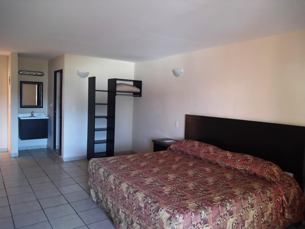 Los Jitos Hotel & Suites San Carlos Nuevo Guaymas Eksteriør billede